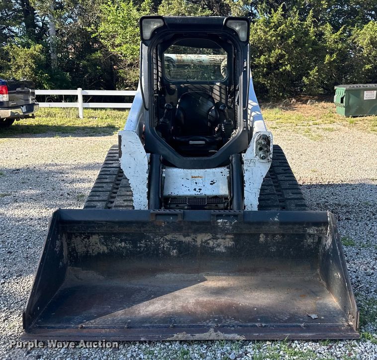 image for item OI9238 2011 Bobcat T650 tracked skid steer loader