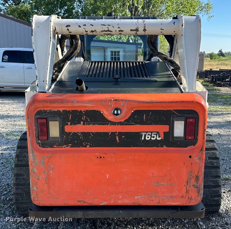 image for item OI9238 2011 Bobcat T650 tracked skid steer loader