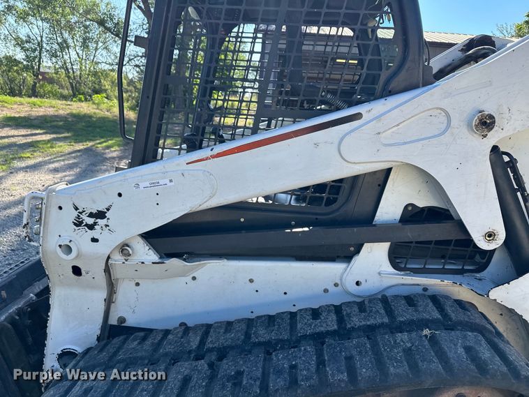 image for item OI9238 2011 Bobcat T650 tracked skid steer loader