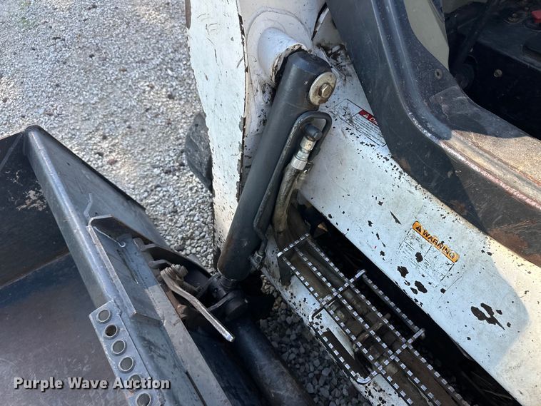 image for item OI9238 2011 Bobcat T650 tracked skid steer loader