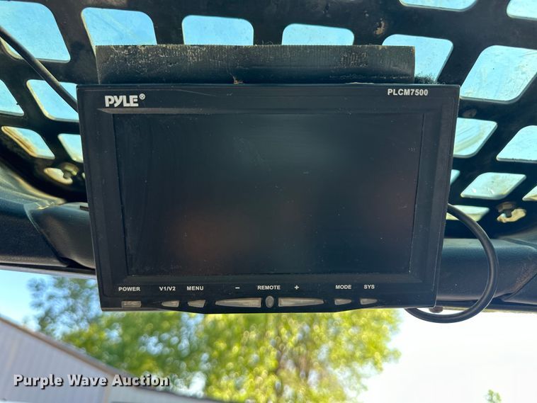 image for item OI9238 2011 Bobcat T650 tracked skid steer loader