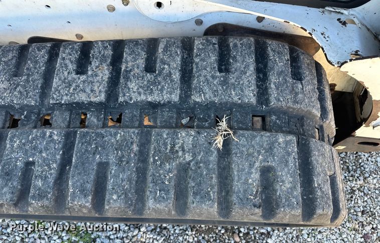 image for item OI9238 2011 Bobcat T650 tracked skid steer loader