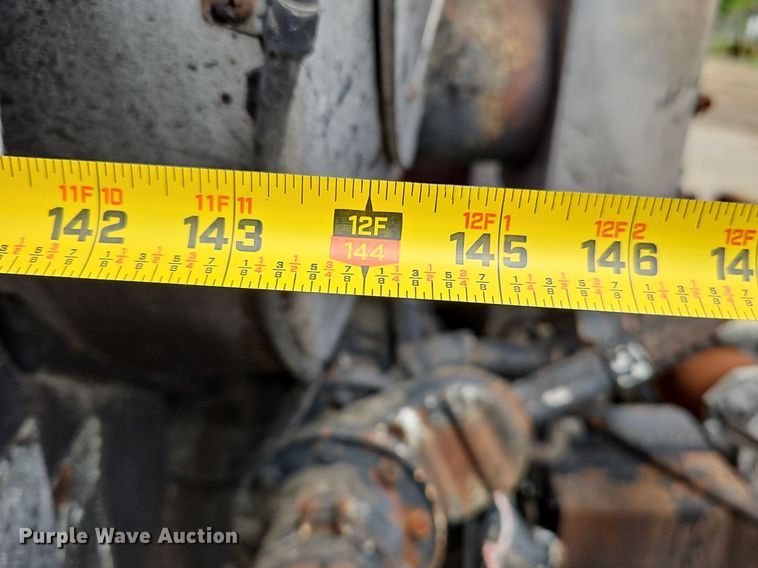 image for item OK9884 2005 Ford F750 oil distributor truck