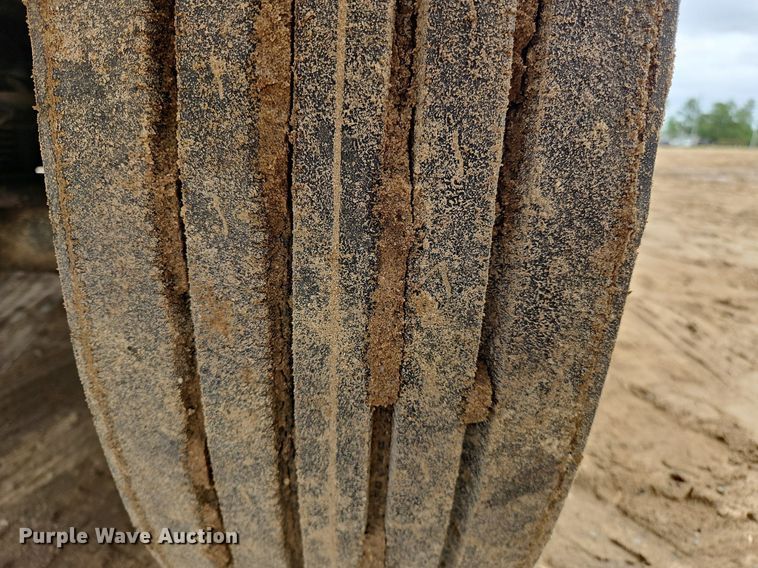 image for item OK9885 2000 International  4700 tack distributor truck