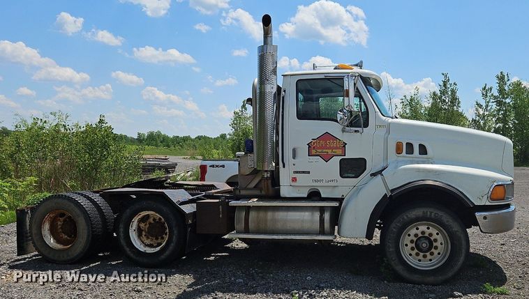 image for item OK9889 1999 Sterling  semi truck