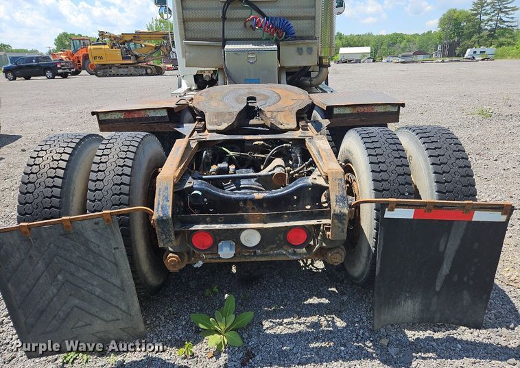 image for item OK9889 1999 Sterling  semi truck