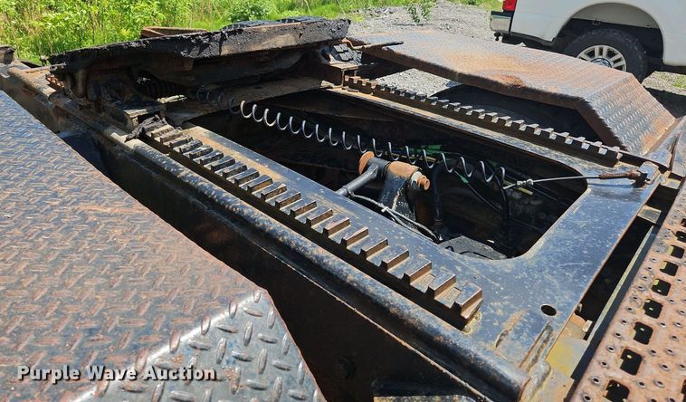 image for item OK9889 1999 Sterling  semi truck