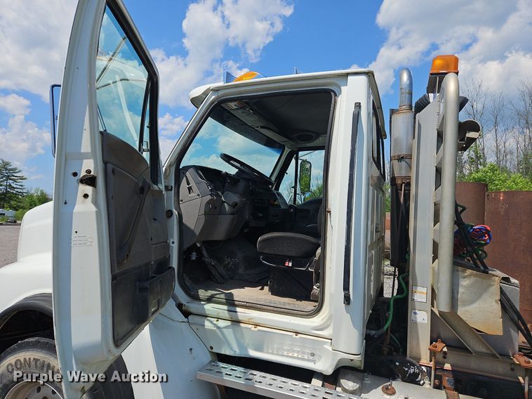 image for item OK9889 1999 Sterling  semi truck