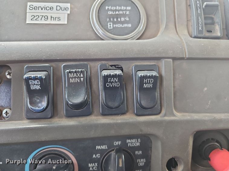 image for item OK9889 1999 Sterling  semi truck