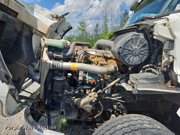 image for item OK9889 1999 Sterling  semi truck