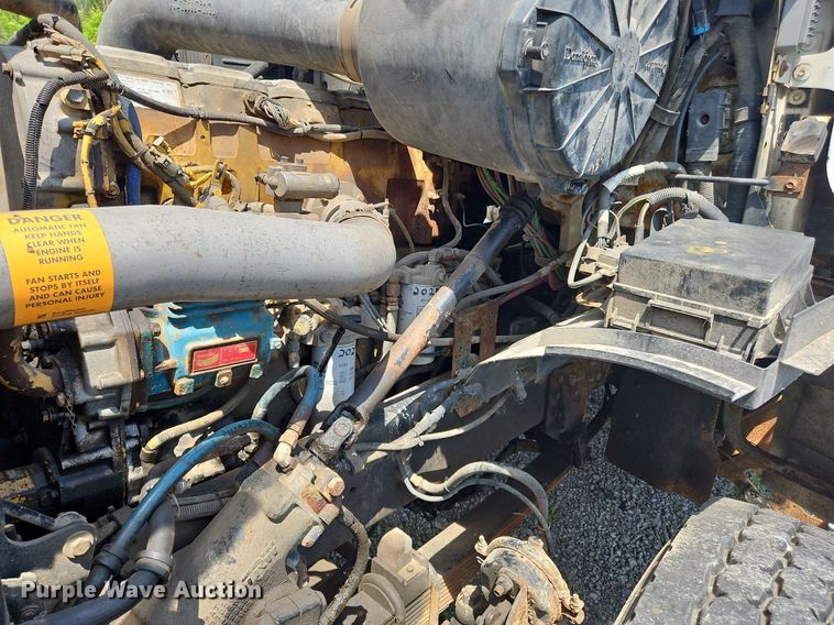 image for item OK9889 1999 Sterling  semi truck