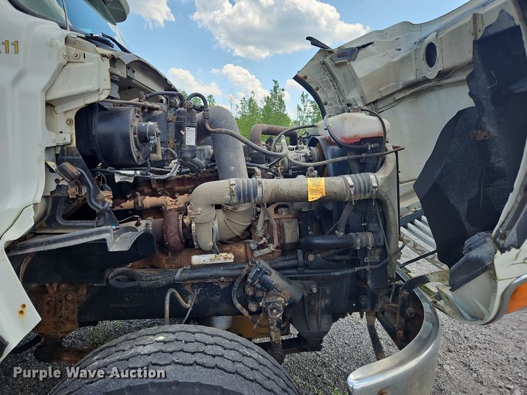 image for item OK9889 1999 Sterling  semi truck