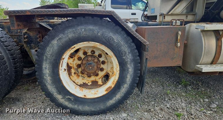 image for item OK9889 1999 Sterling  semi truck