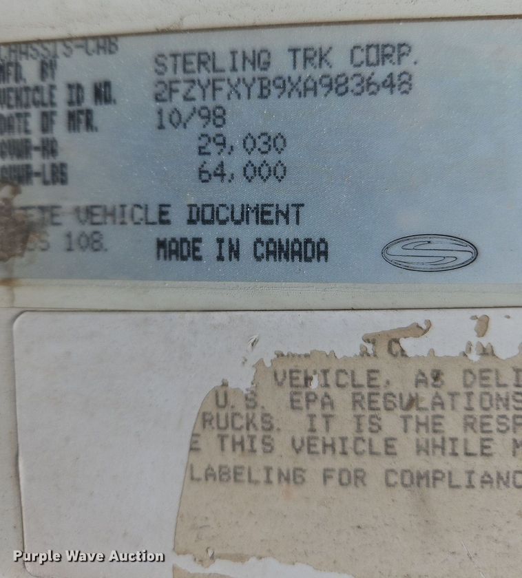 image for item OK9889 1999 Sterling  semi truck