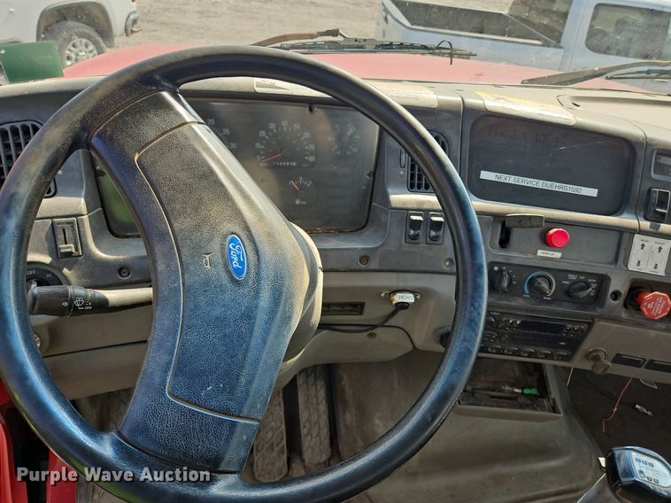 image for item OK9891 1997 Ford water truck