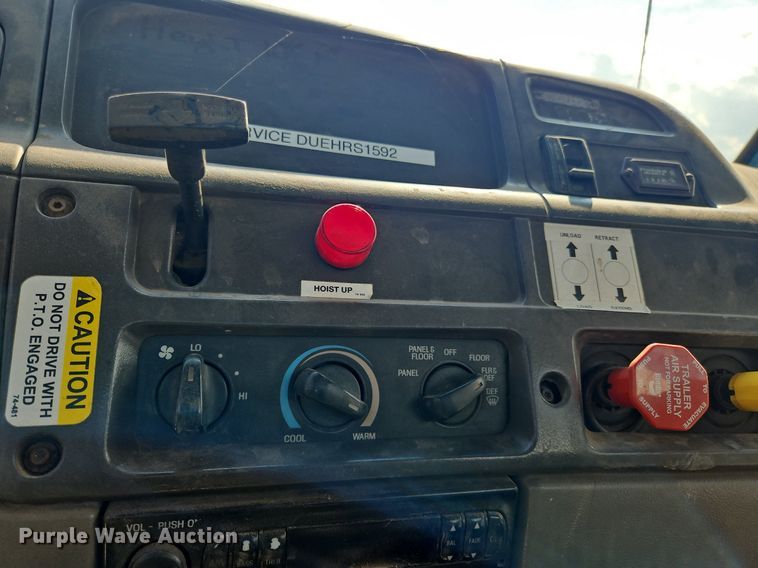 image for item OK9891 1997 Ford water truck