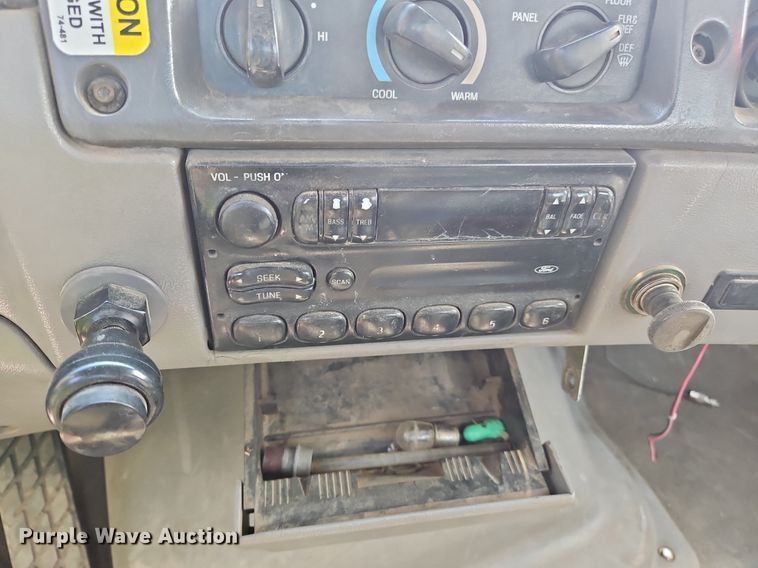 image for item OK9891 1997 Ford water truck