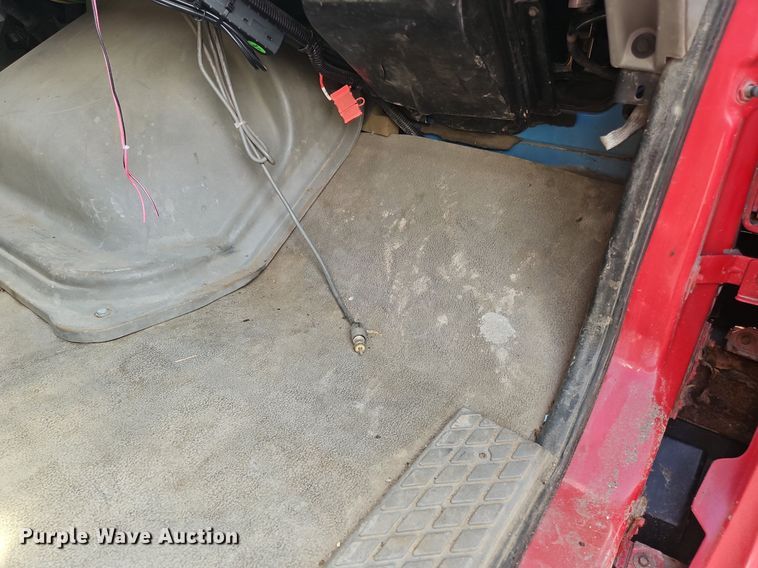 image for item OK9891 1997 Ford water truck