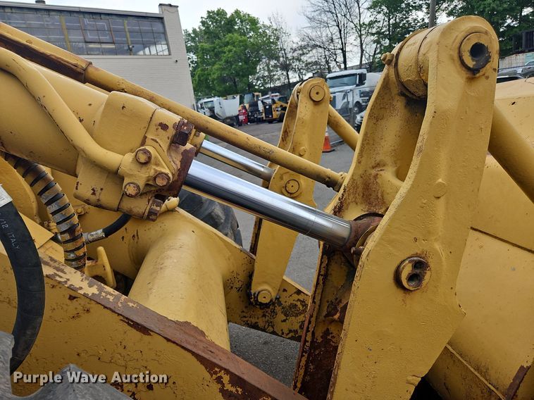 image for item OK9893 1969 Caterpillar  980 wheel loader