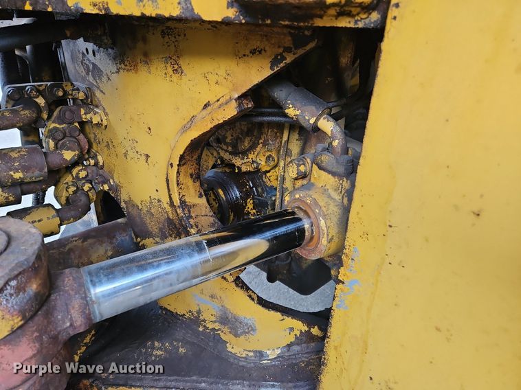 image for item OK9893 1969 Caterpillar  980 wheel loader