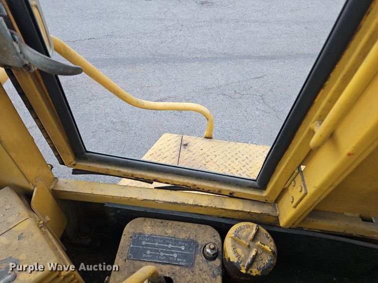 image for item OK9893 1969 Caterpillar  980 wheel loader