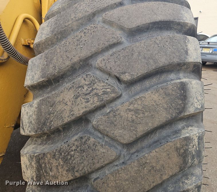 image for item OK9893 1969 Caterpillar  980 wheel loader