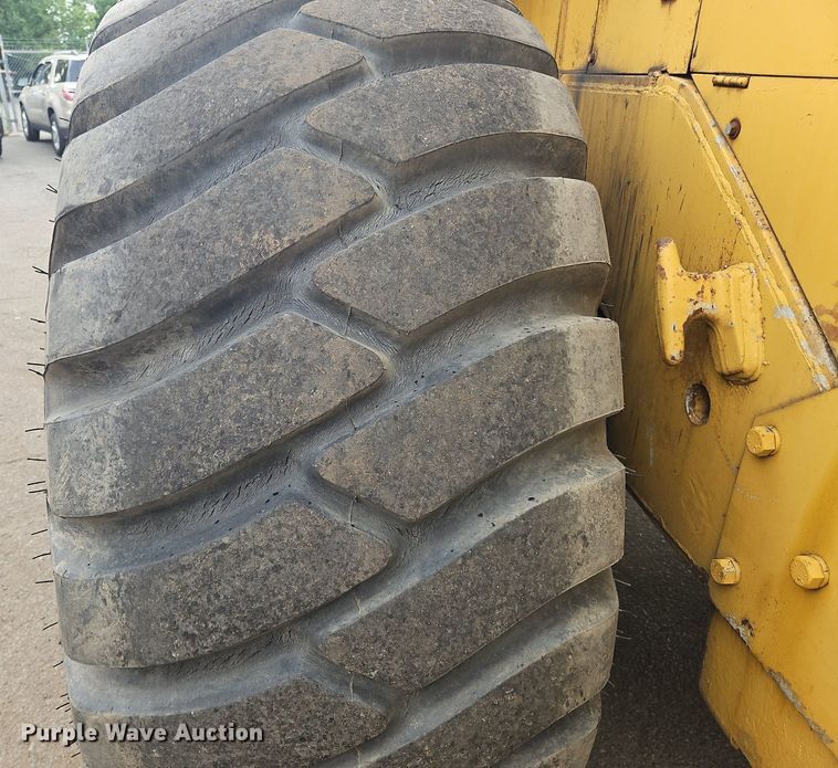 image for item OK9893 1969 Caterpillar  980 wheel loader