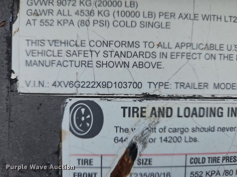 image for item OK9937 2009 Apache equipment trailer