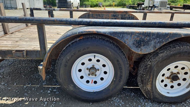 image for item OK9943 2009 Top Hat utility trailer