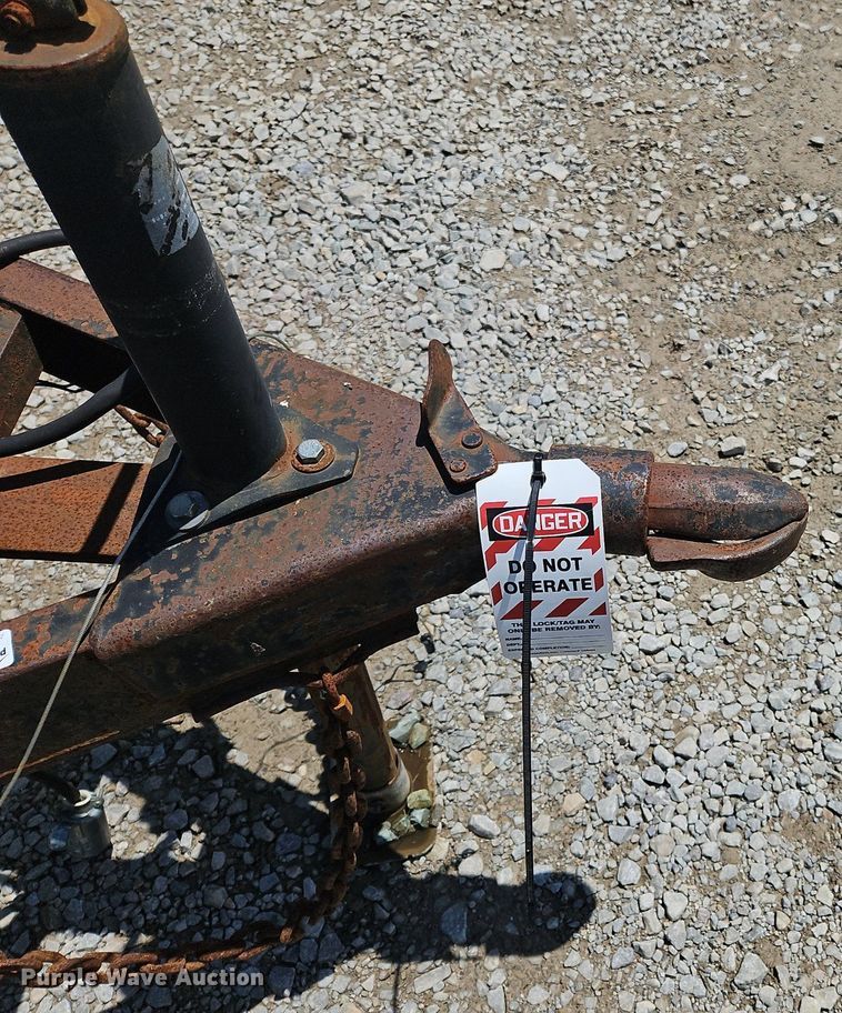 image for item OK9944 2009 C&M utility trailer