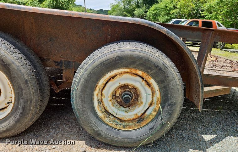 image for item OK9952 2011 C&M utility trailer