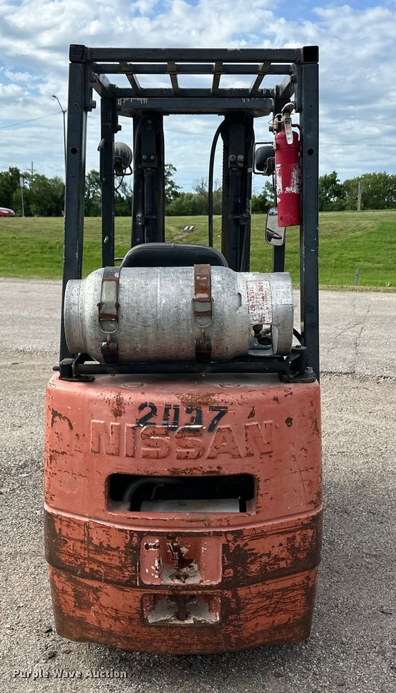 image for item OL9510 Nissan forklift