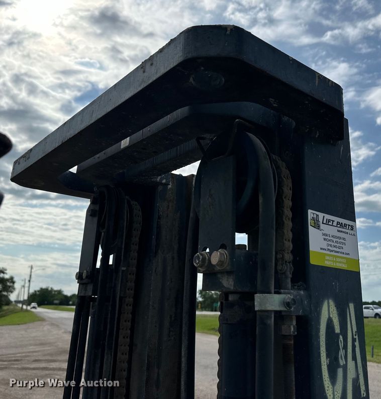 image for item OL9510 Nissan forklift