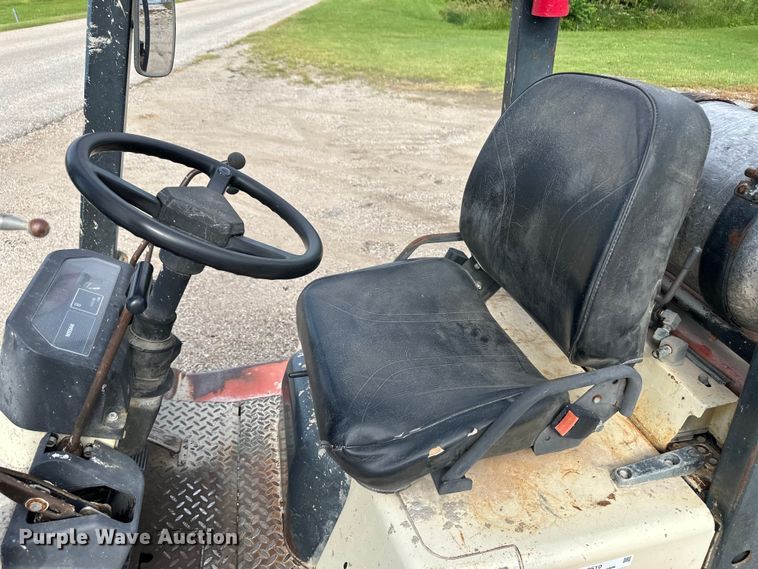 image for item OL9510 Nissan forklift