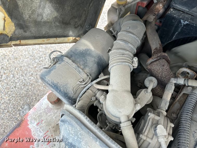 image for item OL9510 Nissan forklift