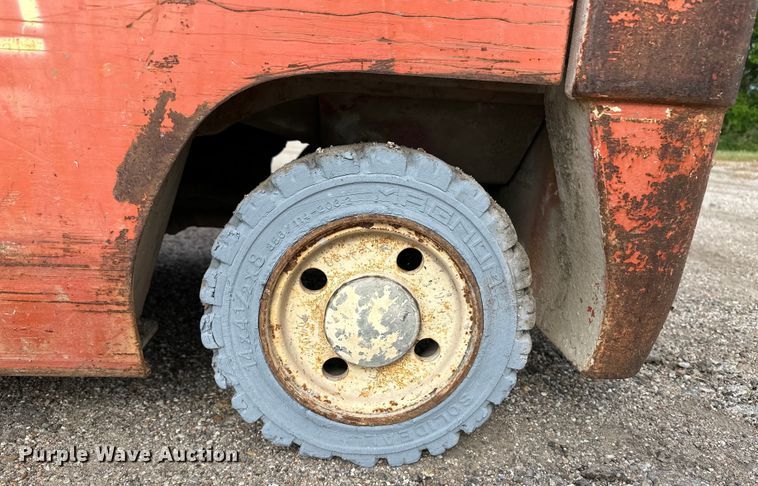 image for item OL9510 Nissan forklift