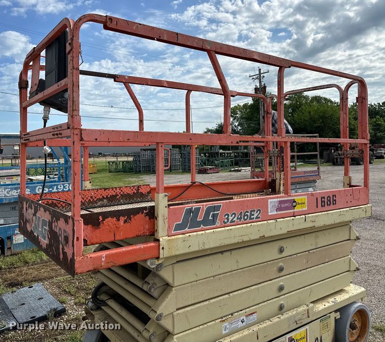 image for item OL9517 JLG 3246E2 scissor lift