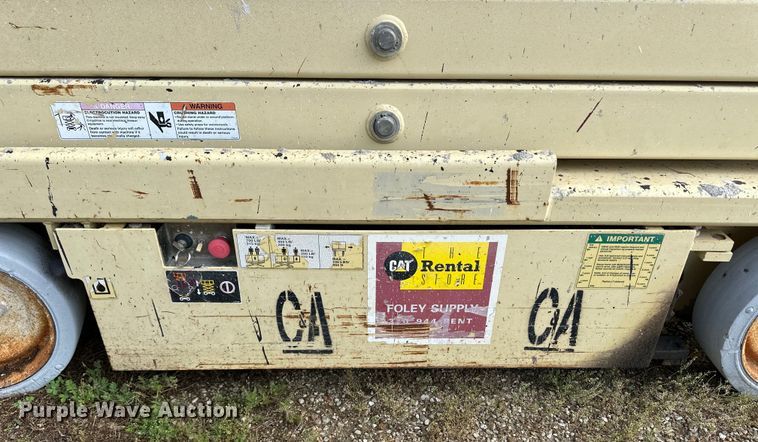 image for item OL9517 JLG 3246E2 scissor lift