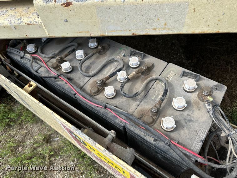 image for item OL9517 JLG 3246E2 scissor lift