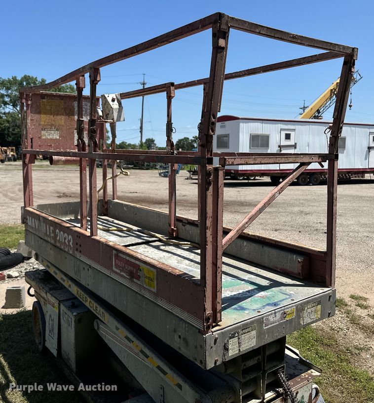 image for item OL9520 Mayville 2033 scissor lift
