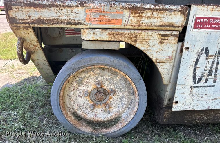 image for item OL9520 Mayville 2033 scissor lift