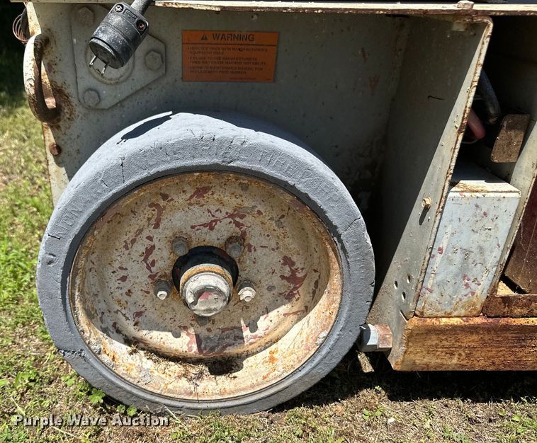 image for item OL9520 Mayville 2033 scissor lift