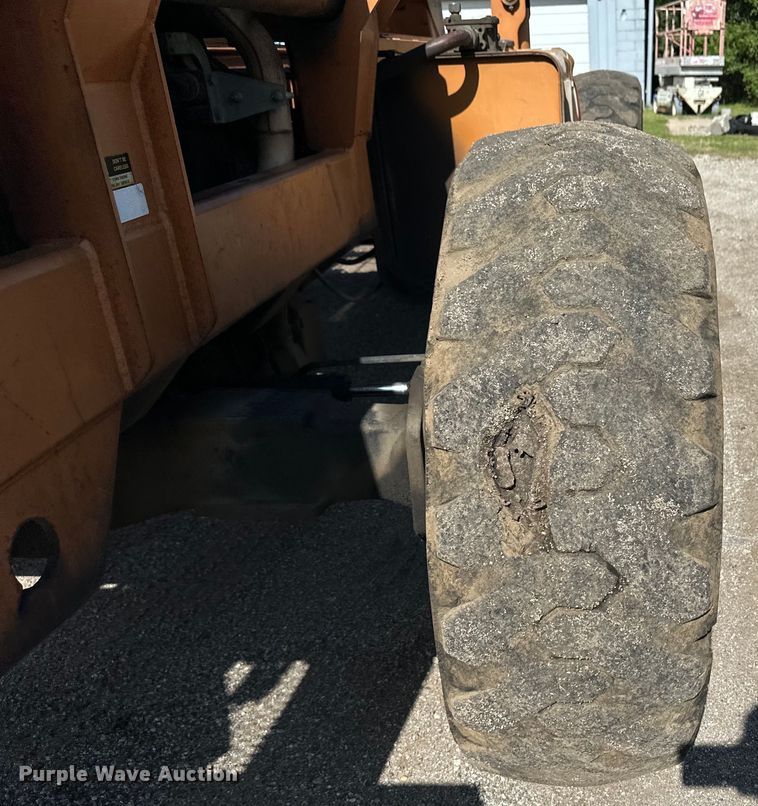 image for item OL9524 1999 Lull 844C-42 Highlander telehandler