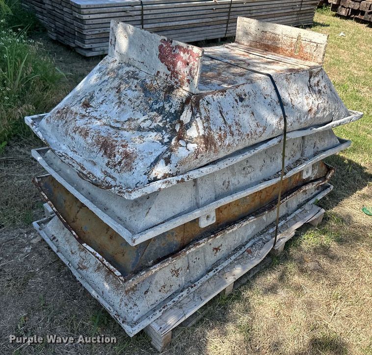 image for item OL9528 (4) grout tubs 