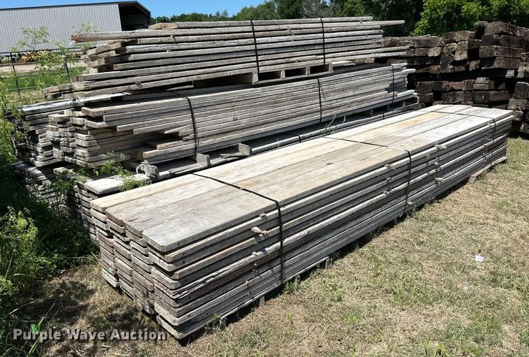 image for item OL9529 Approximately 200 9