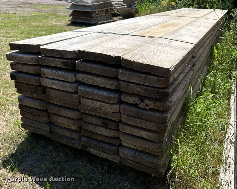 image for item OL9529 Approximately 200 9