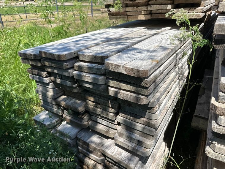 image for item OL9529 Approximately 200 9