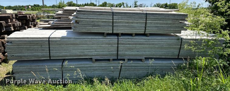 image for item OL9529 Approximately 200 9