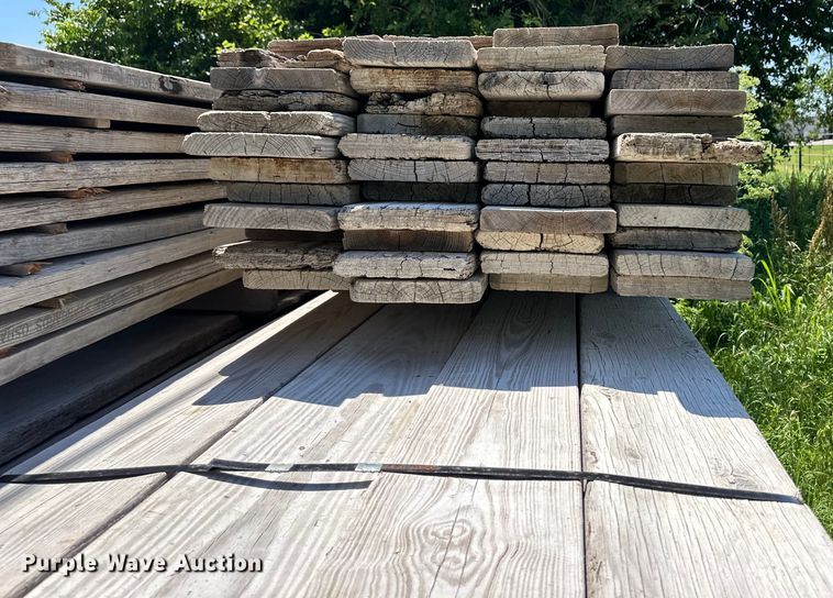 image for item OL9529 Approximately 200 9