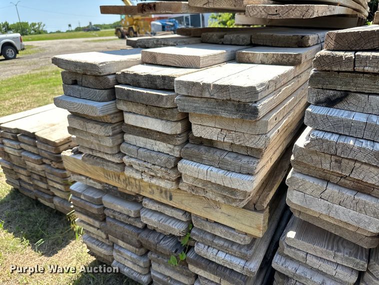 image for item OL9529 Approximately 200 9